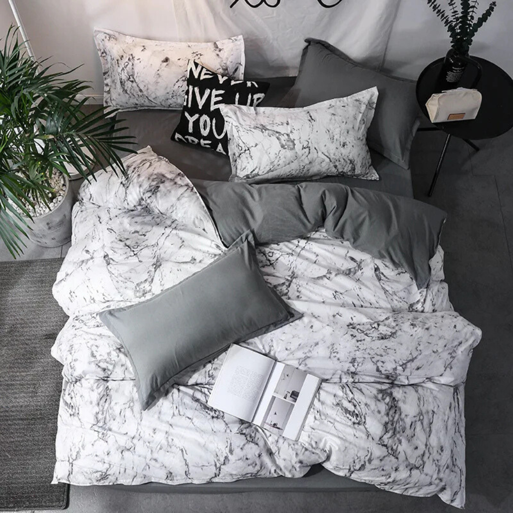 Stylish Modern Duvet Cover Set in White